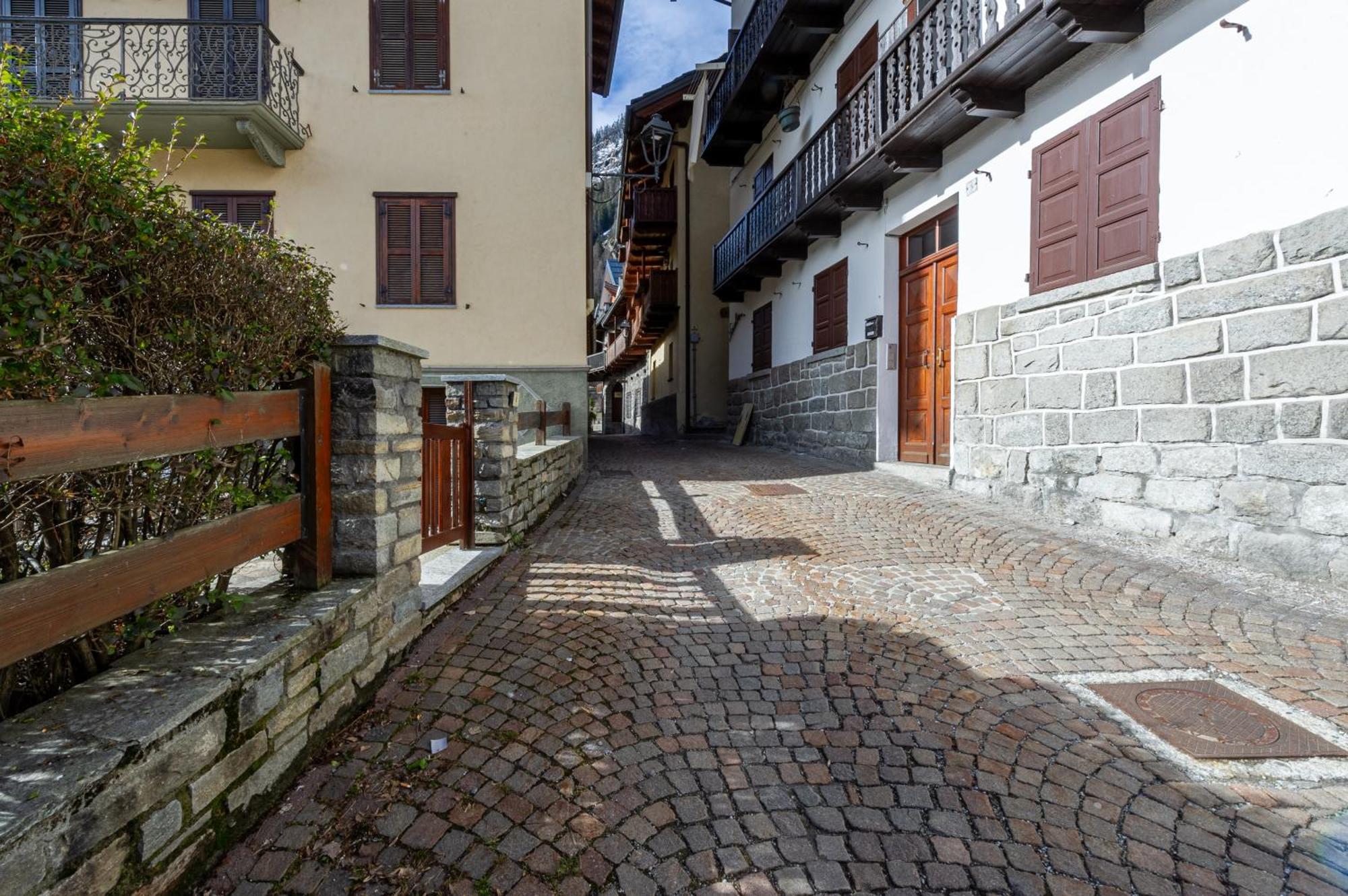 Appartamento La Villette- Comodo E Ben Posizionato - Cour 0220 Courmayeur Zewnętrze zdjęcie